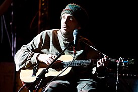 Vic Chesnutt performing in 2008