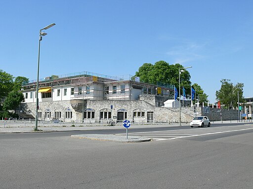 WestendCoubertinplatz