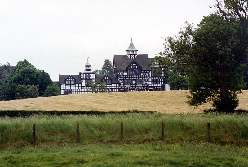 File:Wild Boar Hotel, Beeston.jpg