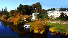 Woodbridge, from the bridge over the Derwent Woodbridge on the Derwent, New norfolk.jpg