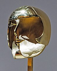 Kiki de Montparnasse, bronze doré, 1928 [43]