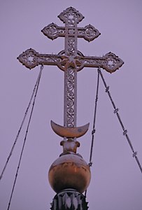 Крест на центральном куполе