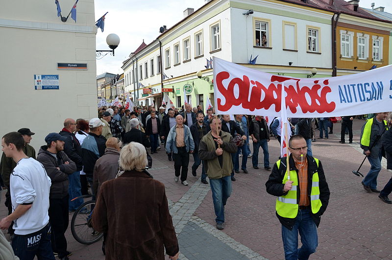 File:02013 0618 Protest gegen die Liquidation dem Autosan-Werke.JPG