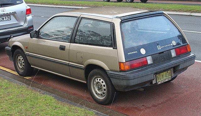 Third-generation Civic hatchback