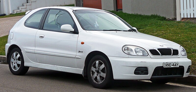 File:2001 Daewoo Lanos (T150) Sport 3-door hatchback (2010-06-17) 01.jpg