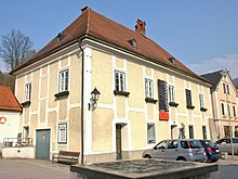 Former town hall 2013.04.21 - Ybbsitz - Wohn- und Geschaftshaus, Altes Rathaus - 01.jpg