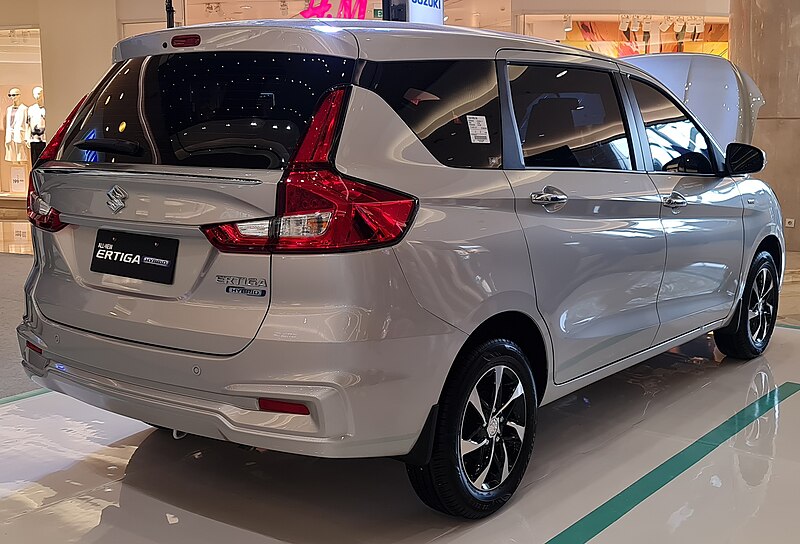 File:2022 Suzuki Ertiga Hybrid GX (rear right).jpg