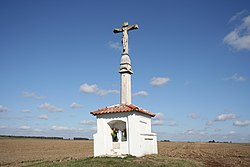 A1121 Kapliczka z kamiennym krzyżem i figurą Chrystusa - Babin w rejestrze LKZ Lublin6.jpg