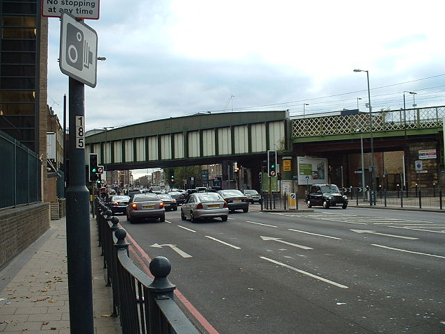 Commercial Road looking west near Limehouse railway station