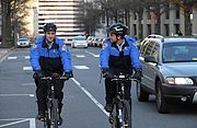 Een ACPD-fietseenheid op patrouille in 2010.