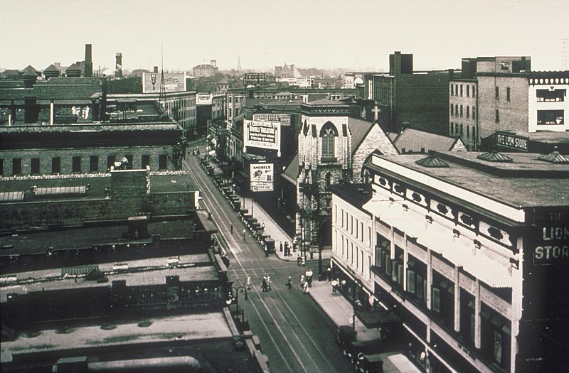 File:Adams Street (aerial view), Toledo, Ohio.jpg