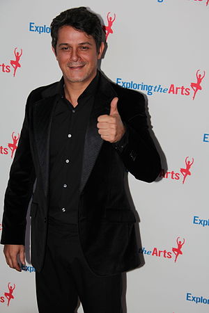 Alejandro Sanz at Tony Bennett Birthday Gala.jpg