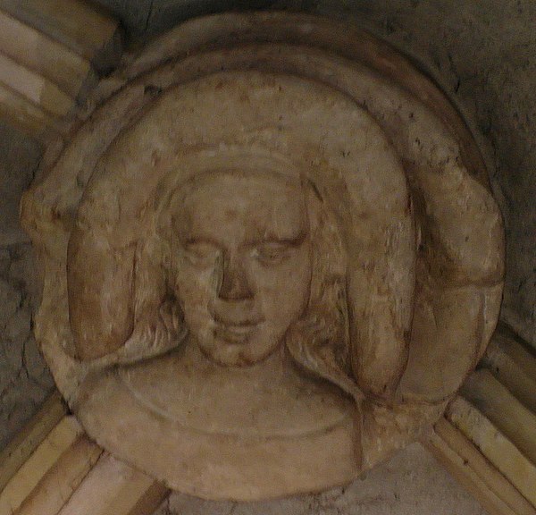 Alleged representation of Queen Elizabeth on the keystone in Hetmańska House in Kraków