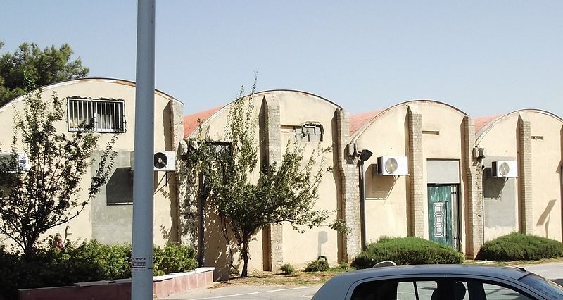 File:An industrial building from the time of the British mandate in Israel..jpg