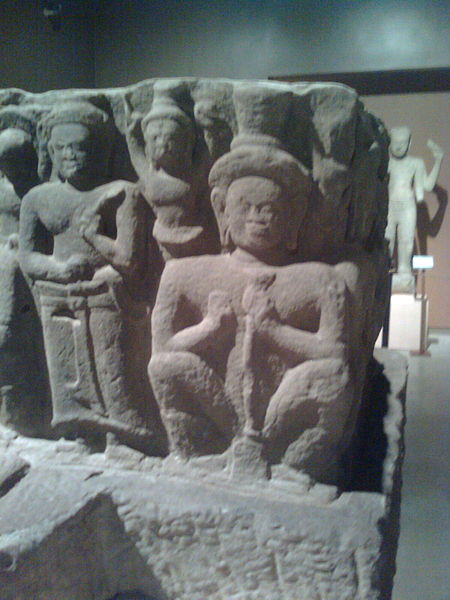 File:Angkor National Museum 07.jpg