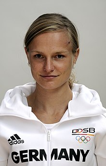 Anna Hahner bei der Olympia-Einkleidung Hannover 2016 (Martin Rulsch) 01.jpg