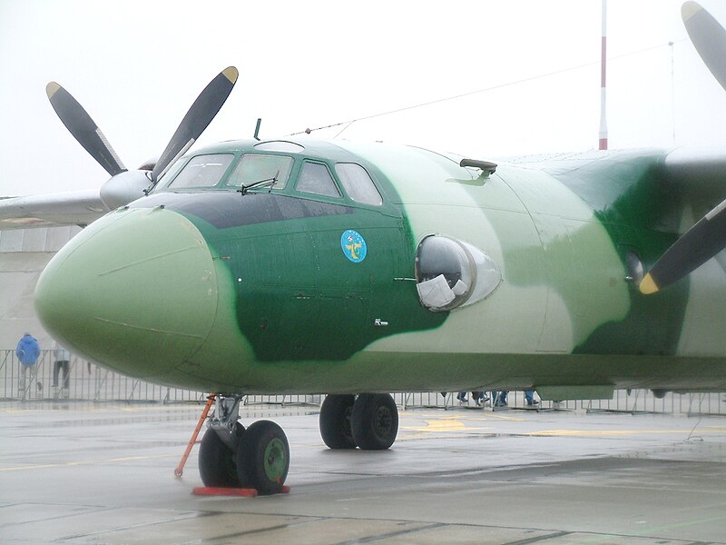 File:Antonov An-26 (Polish AF) Krzesiny 145RB.jpg
