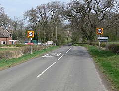 Approaching Leesthorpe - geograph.org.uk - 774224.jpg