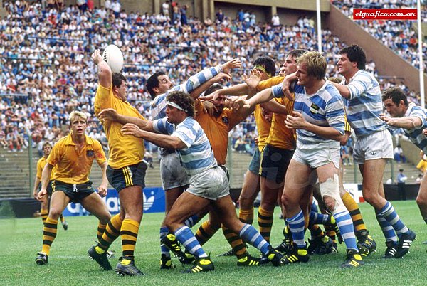 Australia playing Argentina at Vélez Sarsfield stadium, 7 November 1987