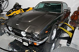 Aston Martin V8 de Tuer n'est pas jouer (1987)
