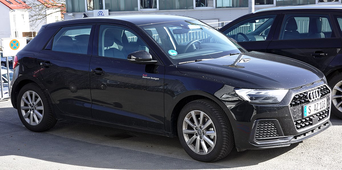 File:Audi A1 1.6 TDI Ambition front 20100901.jpg - Wikipedia