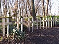 Croix dans le cimetière français à Auvelais