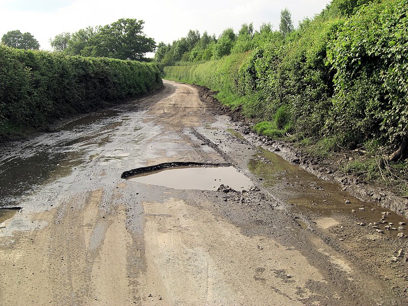 File:Back Lane crater - geograph.org.uk - 3492818.jpg