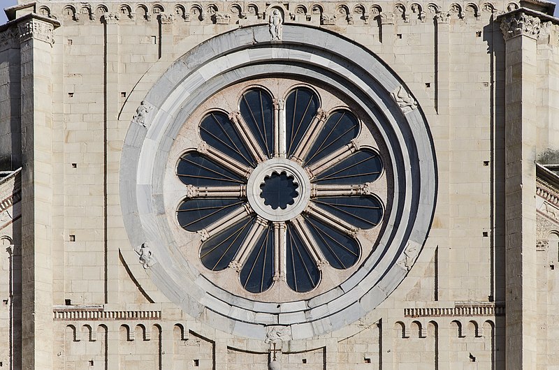 File:Basilica di San Zeno 02.jpg