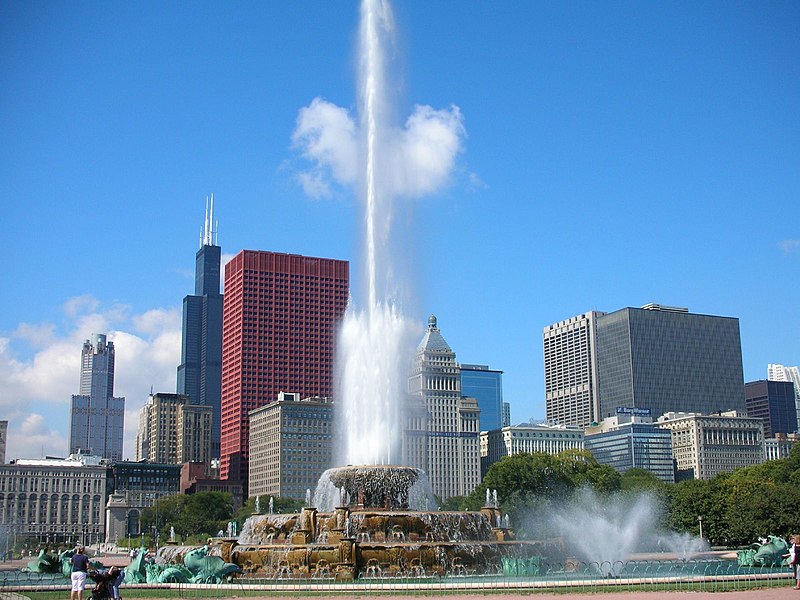 File:Beautiful Buckingham Fountain (169404404).jpg