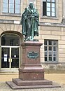 Berlin, Mitte, Humboldt University, statue Eilhard Mitscherlich 03.jpg