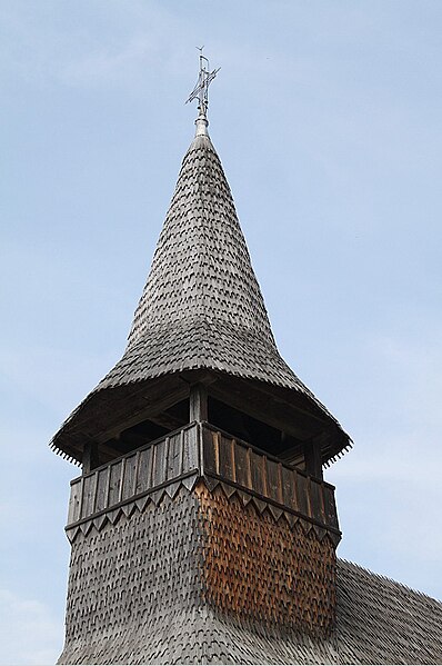 File:Biserica de lemn din Gostila16.jpg
