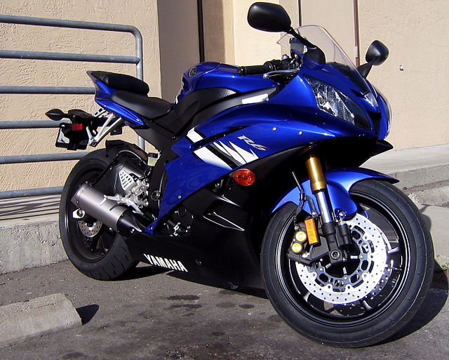 File:Blue 2006 YZFR6.jpg - Wikipedia