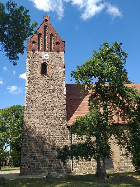 File:Blumberg Dorfkirche.jpg