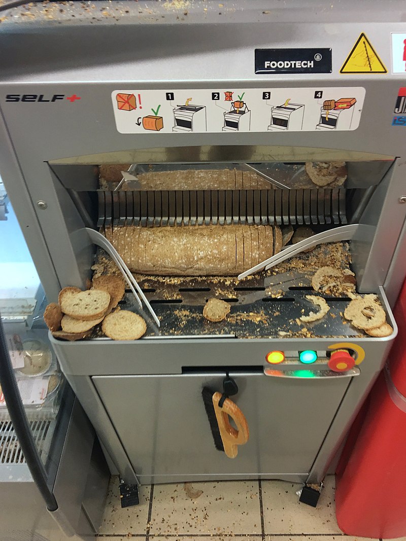 File:Bread slicing machine Foodtech Brødskjæremaskin EXTRA COOP