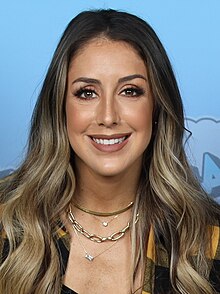 Britt Baker Photo Op GalaxyCon Richmond 2023.jpg