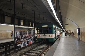 Gare de Margit híd makalesinin açıklayıcı görüntüsü