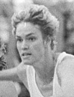 Cornelia Ullrich DDR:n olympiakarsinnoissa 1988.