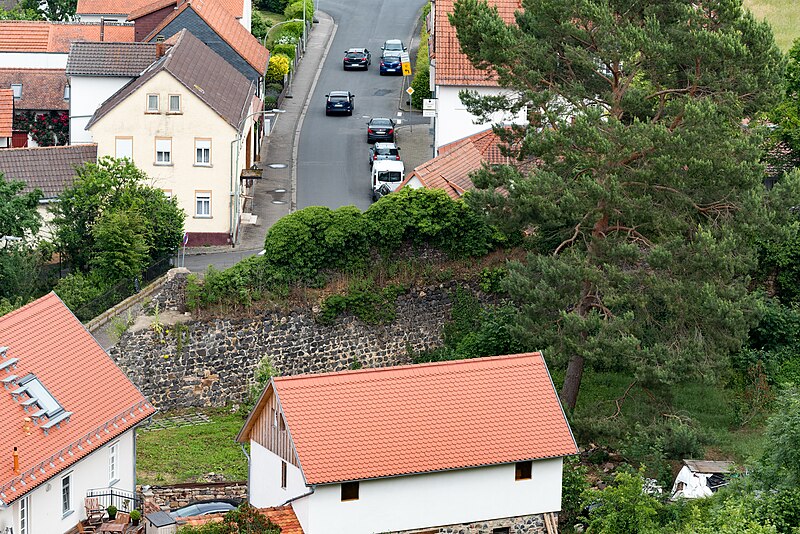 File:Burggärten, Stadtbefestigung Münzenberg 20200610 002.jpg