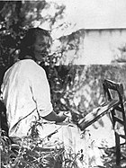 Charlotte Salomon painting in the garden about 1939.jpg