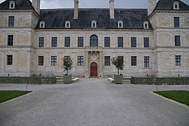 ancy le franc chateau