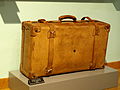 Category:Suitcases - Wikimedia Commons