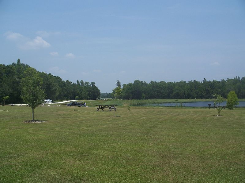 File:Colt Creek SP picnic01.jpg