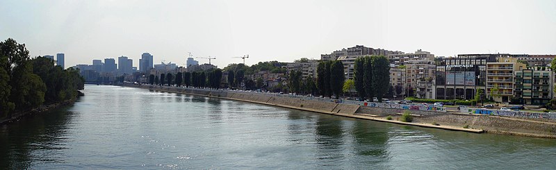 File:Courbevoie - Quais de Seine - panoramique 01.jpg