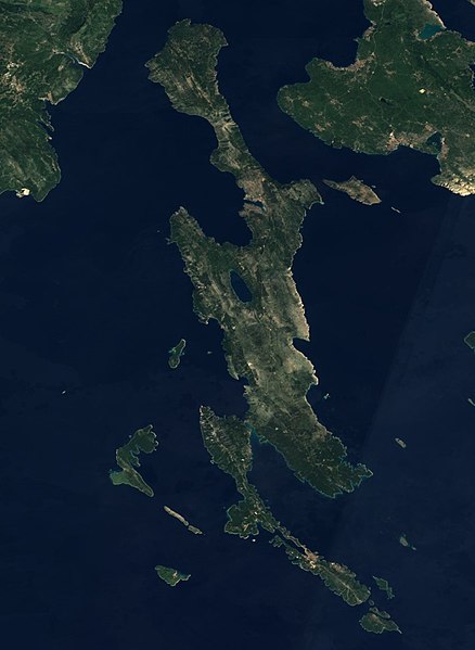 File:Cres by Sentinel-2 Cloudless.jpg