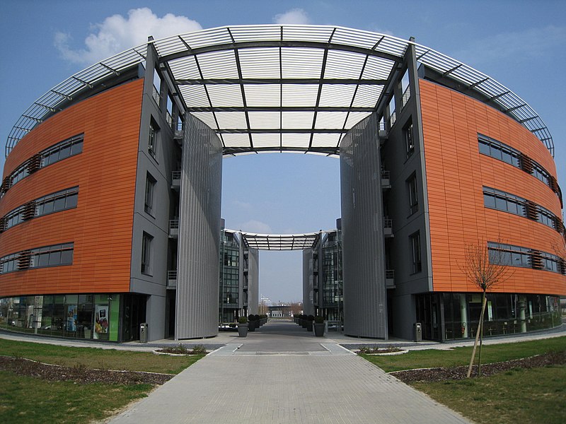 File:Crystal Park - Schiltigheim - France.jpg