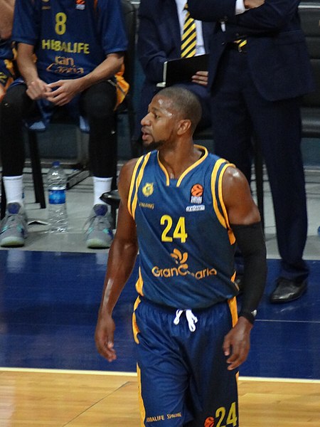 File:D. J. Strawberry 24 CB Gran Canaria EuroLeague 20181012.jpg