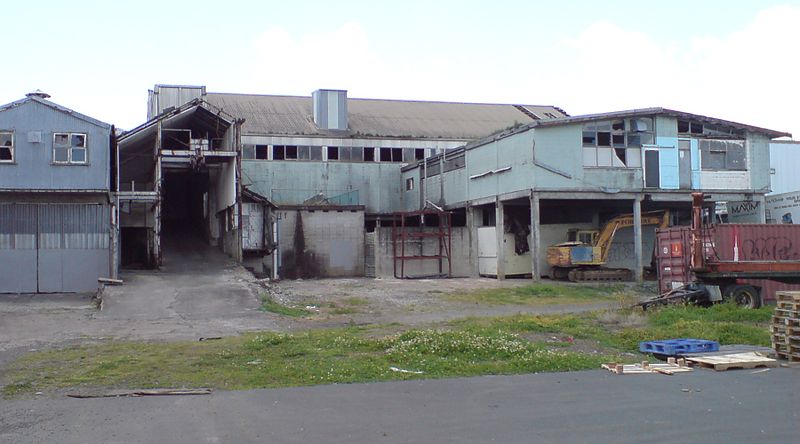 File:Derelict Warehouses As In Half Life 2.jpg