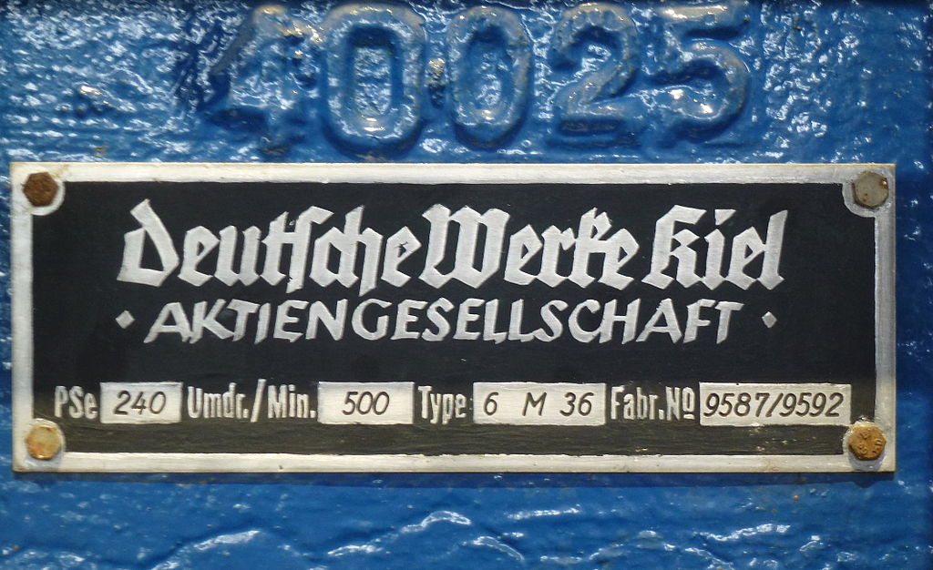 Die Deutsche Werke AG 1024px-Deutsche_Werke_Kiel_Schild_2014
