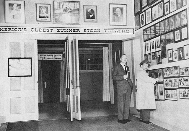 In 1958 Edward G. Robinson returned to the Historic Elitch Theatre where he had performed in the Summer Stock in 1921 & 1922.