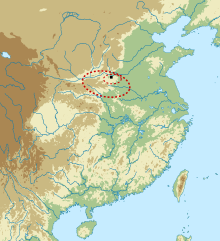 Mapa en relieve del este de China con un óvalo que marca un área en el oeste de Henan y el sitio de Erlitou, al sur del río Amarillo.